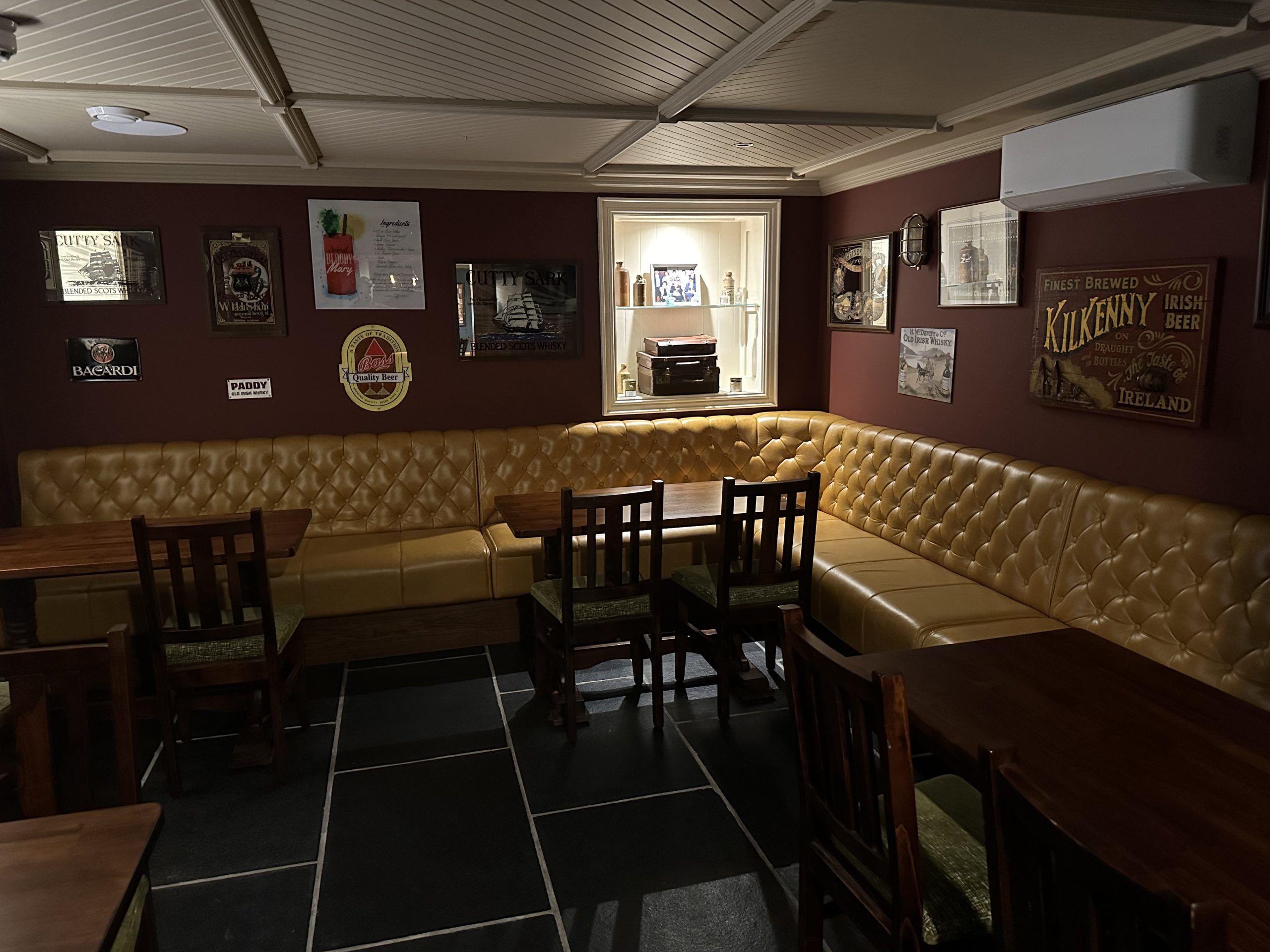 Walshes Snug at the Carrigart Hotel